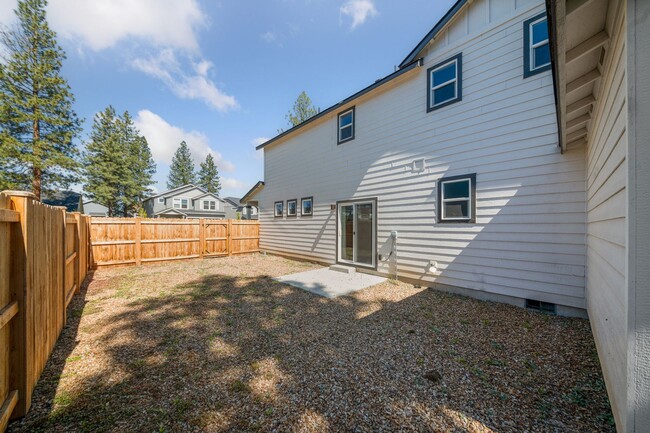 Building Photo - Beautiful 4BR home McKenzie Meadows