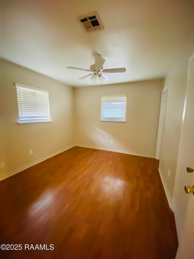 Building Photo - 1103 Dulles Dr