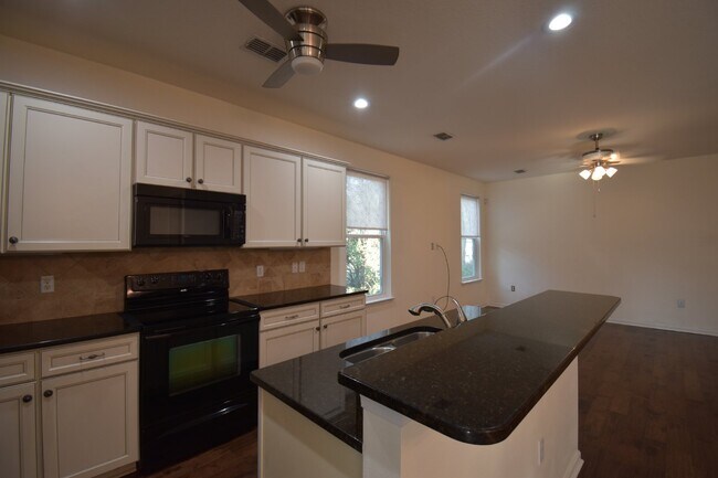Building Photo - "Charming 3-Bedroom Beach House with 2 Ful...