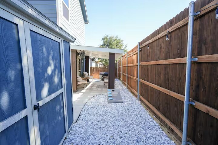 Building Photo - 2316 Paxton Way