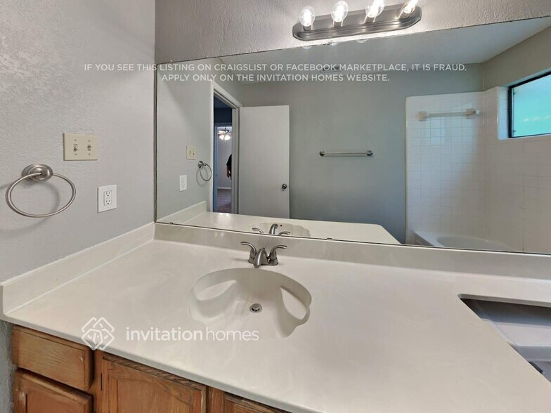 Building Photo - 2117 Cold Springs Dr