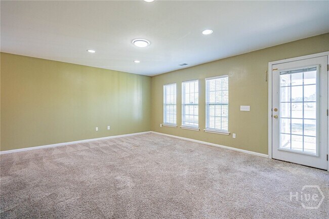 Building Photo - 7 Briarcliff Way