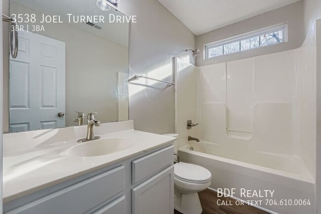 Building Photo - 3538 Joel Turner Dr