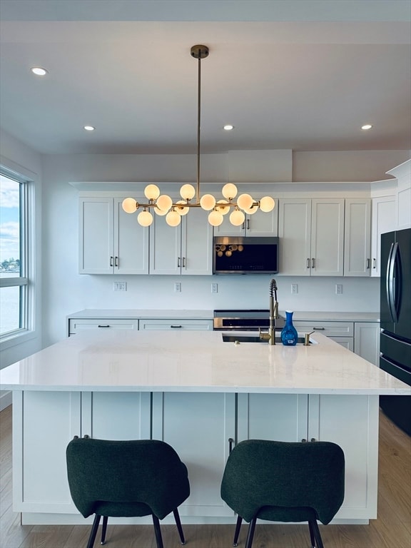 Primary Photo - 280 Endicott Ave