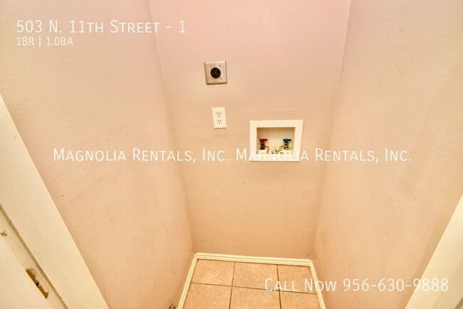 Building Photo - 503 N 11th St