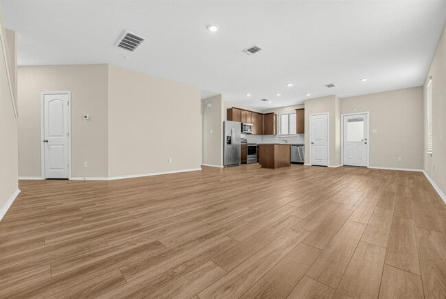 Building Photo - 400 Bedford Falls Ln