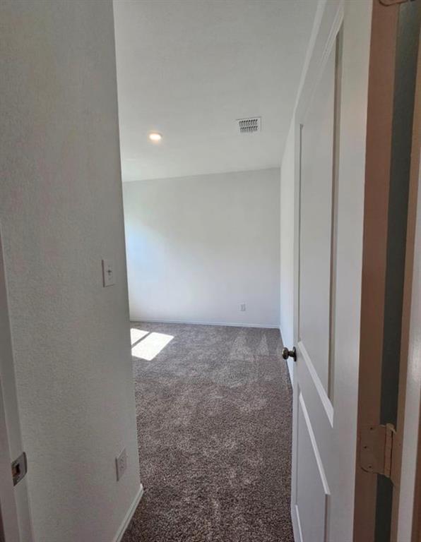 Building Photo - 511 Halfmoon Dr