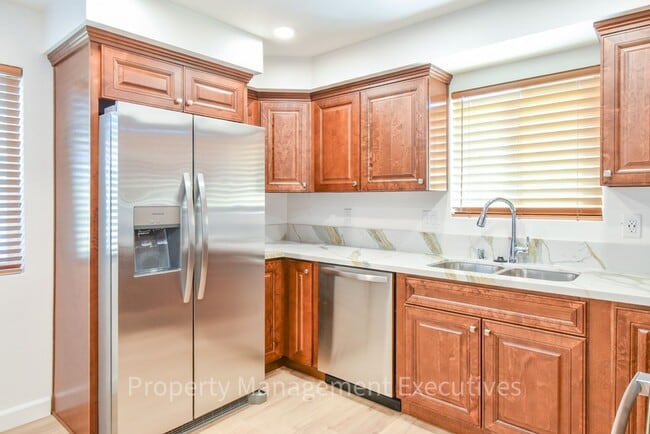 Building Photo - Brand New 3 Bedroom Unit