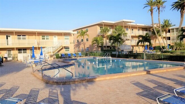 Building Photo - 6161 Gulf Winds Dr