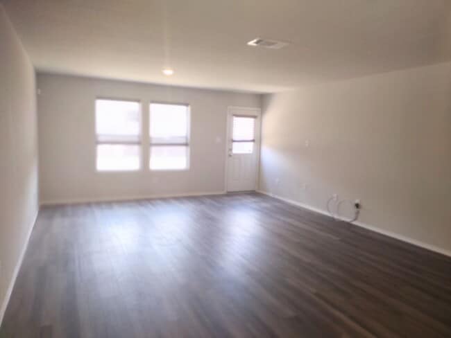 Building Photo - Charming 3 bedroom in Republic Creek!