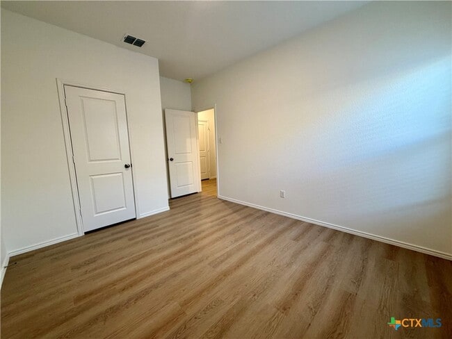 Building Photo - 345 The Bad Wy