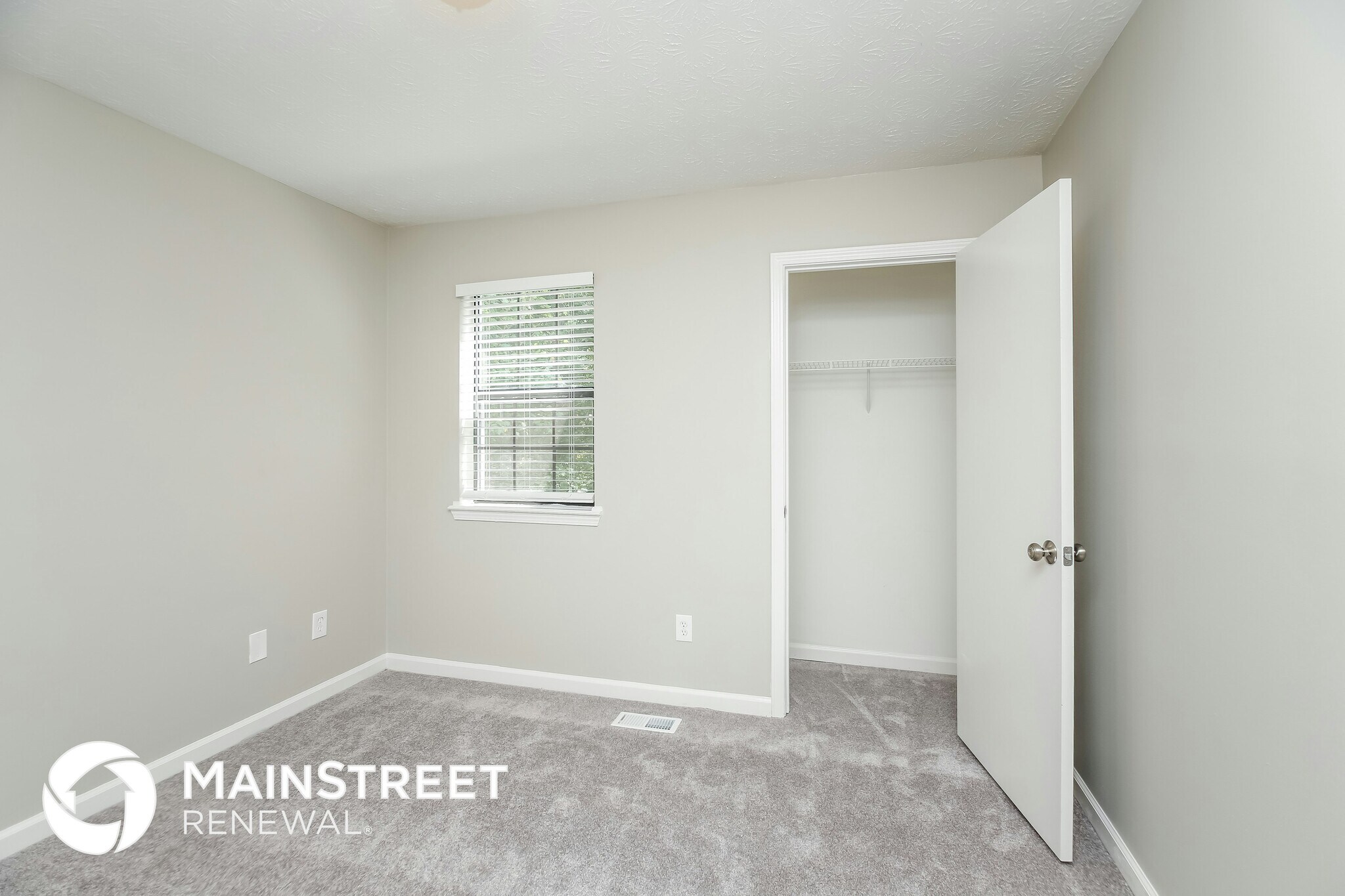 Building Photo - 2212 Cedar Creek Ln