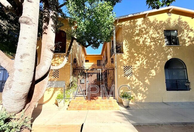 Building Photo - 7733 Hampton Ave