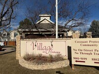 Building Photo - Newly updated 2 story townhome with single car garage in Littleton