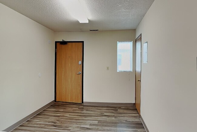 Building Photo - 218 Stanton Ave