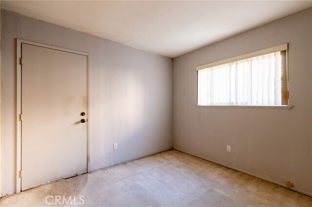 Building Photo - 324 S Palo Cedro Dr