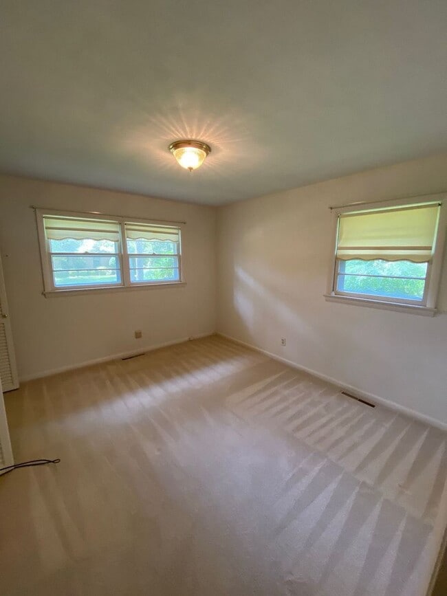 Building Photo - Welcome to your home in Chesopeian Colony,...