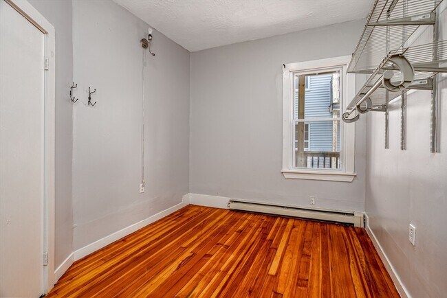 Building Photo - 155 Salem St