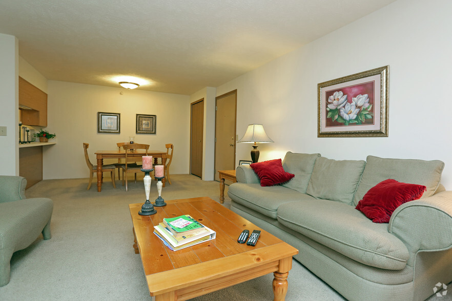 Living Room - Musgrove Estates Apartments