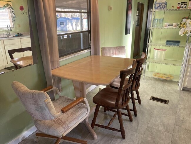 Building Photo - 1079 NW 7th Blvd