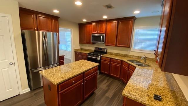 Building Photo - 1445 Highland Oaks Way NE