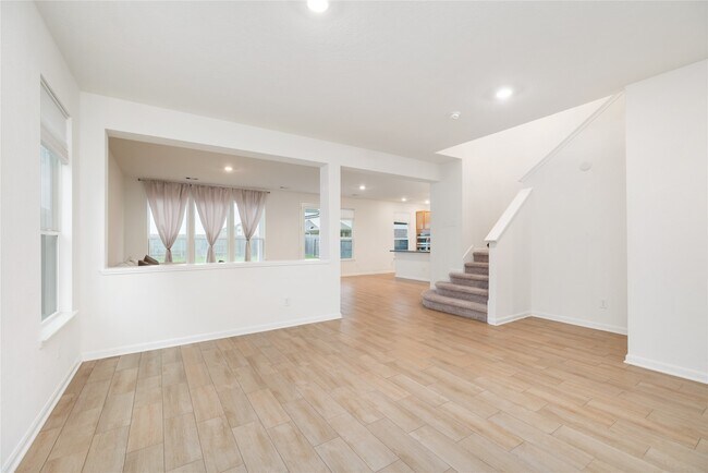 Building Photo - 14627 Monterey Cypress Dr