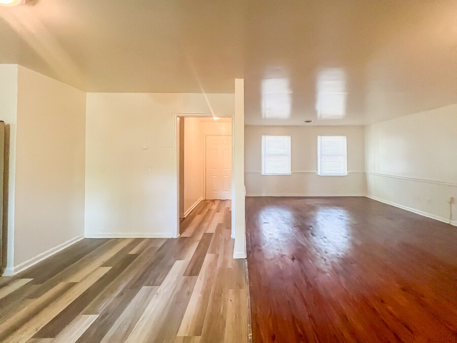 Building Photo - 5207 Cheshire Dr