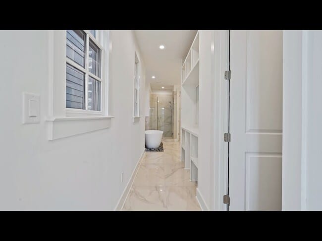 Building Photo - NEW CONSTRUCTION 4 bedroom home in Downtown Memphis