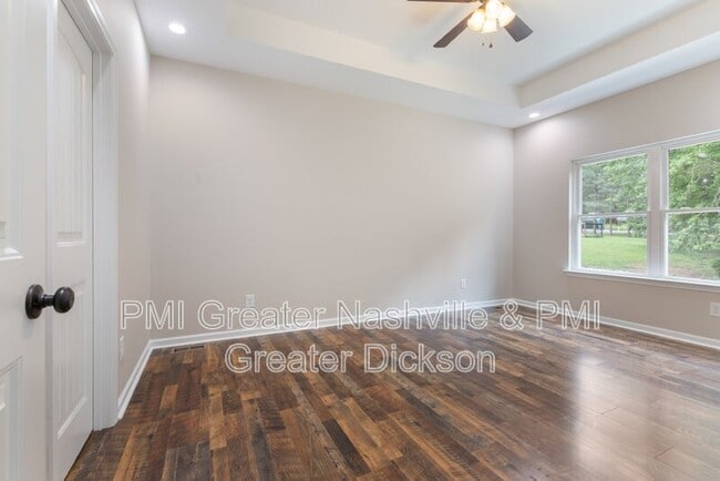 Building Photo - 218 Mike St