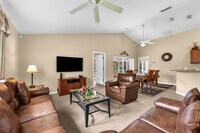 Building Photo - 508 Reserve Dr