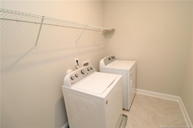 Building Photo - 1133 Timbercut Dr