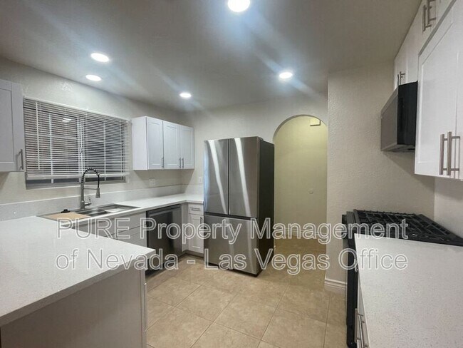 Building Photo - 2200 S Fort Apache Rd