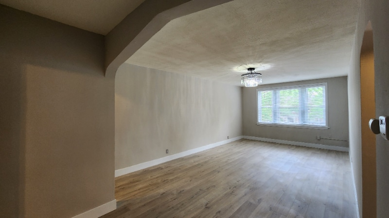 Building Photo - 7512 Cromwell Dr