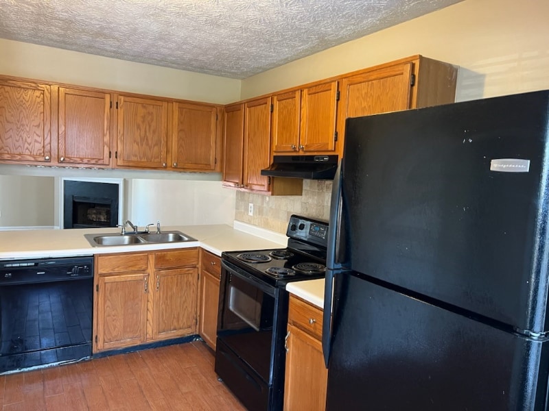 Building Photo - 6600 Meadow Rue Dr