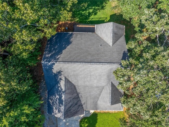 Building Photo - 307 Willow Brook Ln