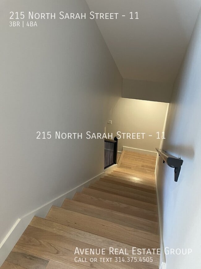 Building Photo - 215 N Sarah St