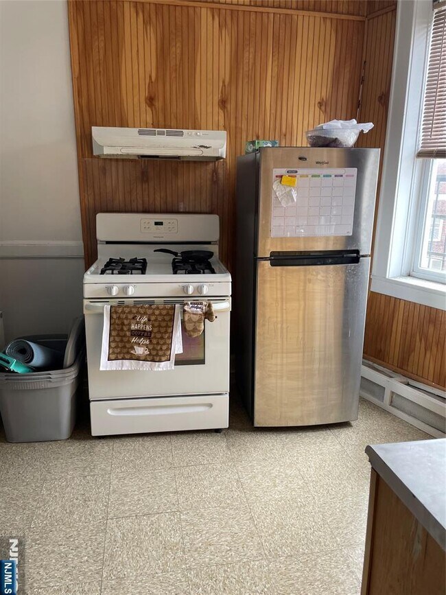 Building Photo - 430 Lexington Ave