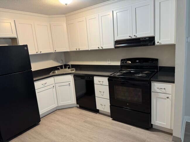 Building Photo - Horne Avenue Apartments