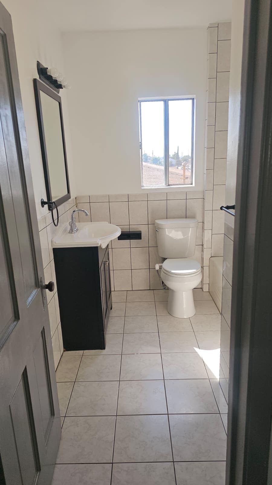 Bathroom - 1005 N Townsend Ave
