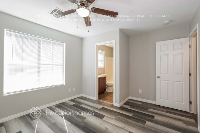 Building Photo - 8933 Jennifer Anne Ave