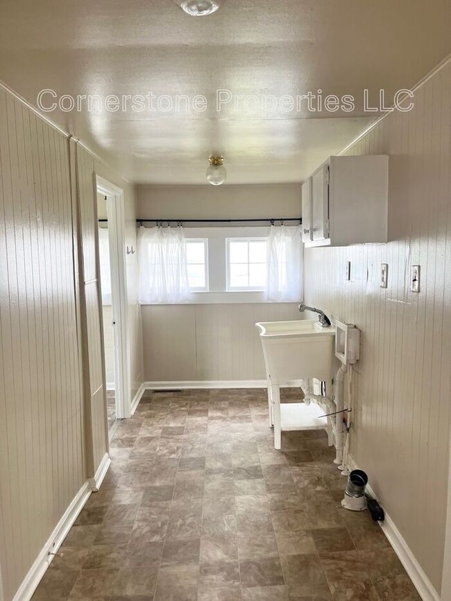 Building Photo - Columbia Charmer Coming Soon!