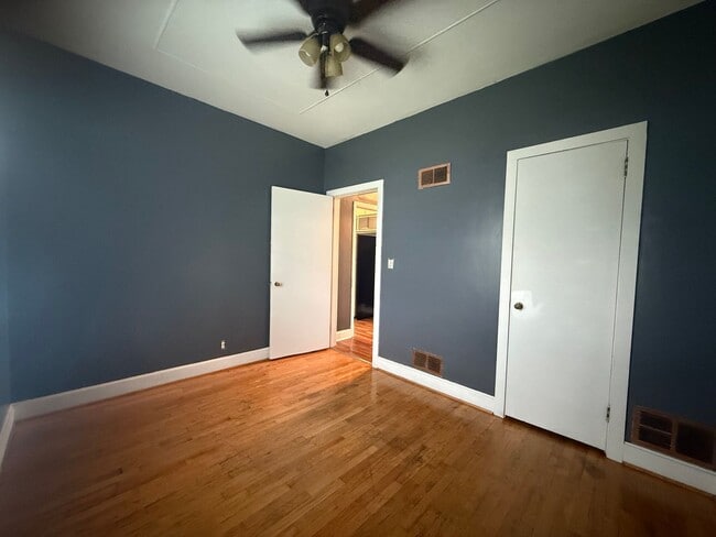 Building Photo - 3 Bedroom 1 Bathroom Home in Greeneville, TN