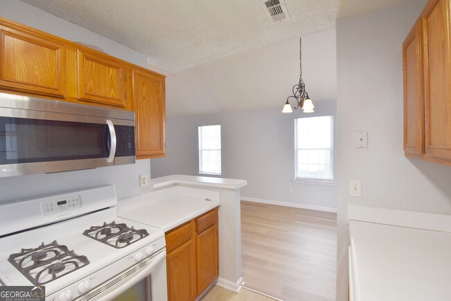 Building Photo - 402 Sherrels Ford