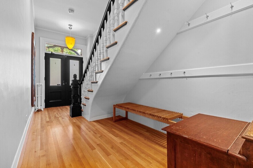 Building Photo - 63 Ellery St