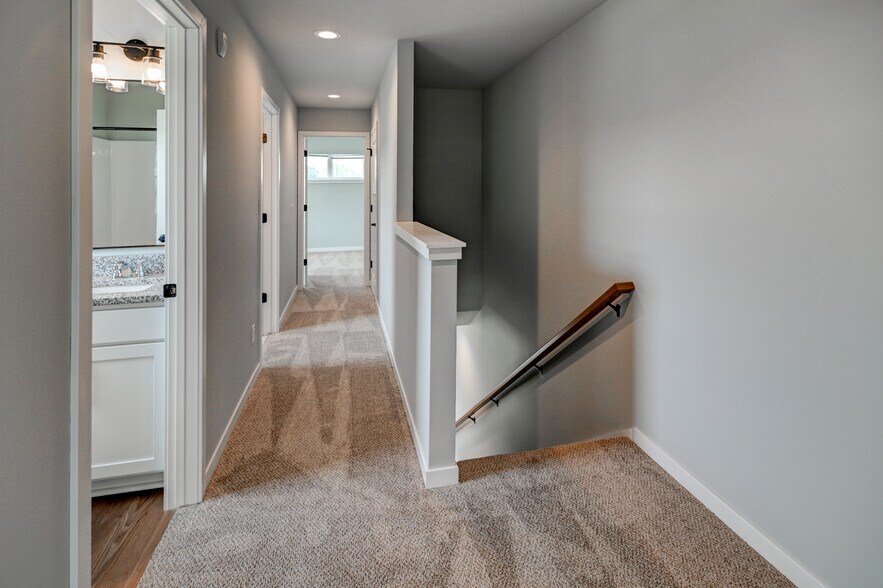 Building Photo - 2908 Radicchio Dr