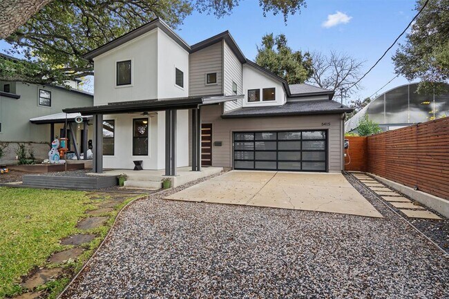 Building Photo - 5415 Woodview Ave