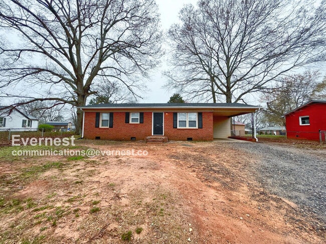 Primary Photo - 708 Park Dr