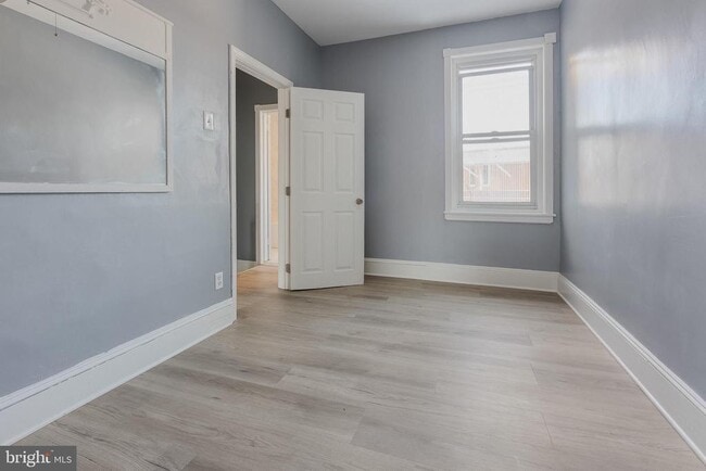 Building Photo - 2661 N Douglas St