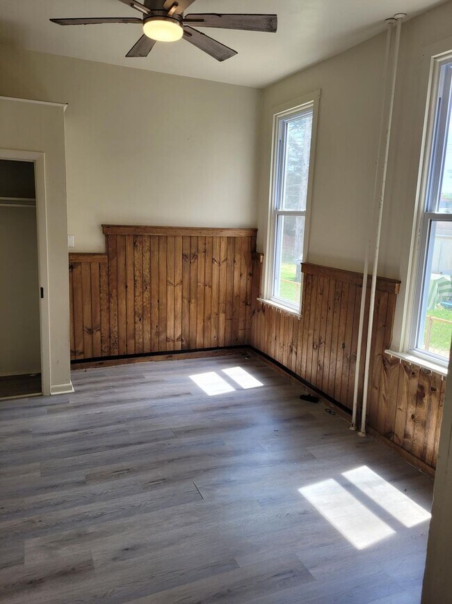 Building Photo - 223 Main Street