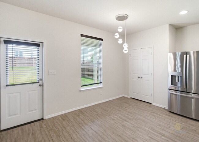 Building Photo - Welcome to this beautifully maintained 2022-built home in the Davis Ranch community!